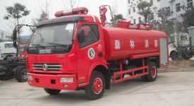 東風(fēng)多利卡消防灑水車(chē)